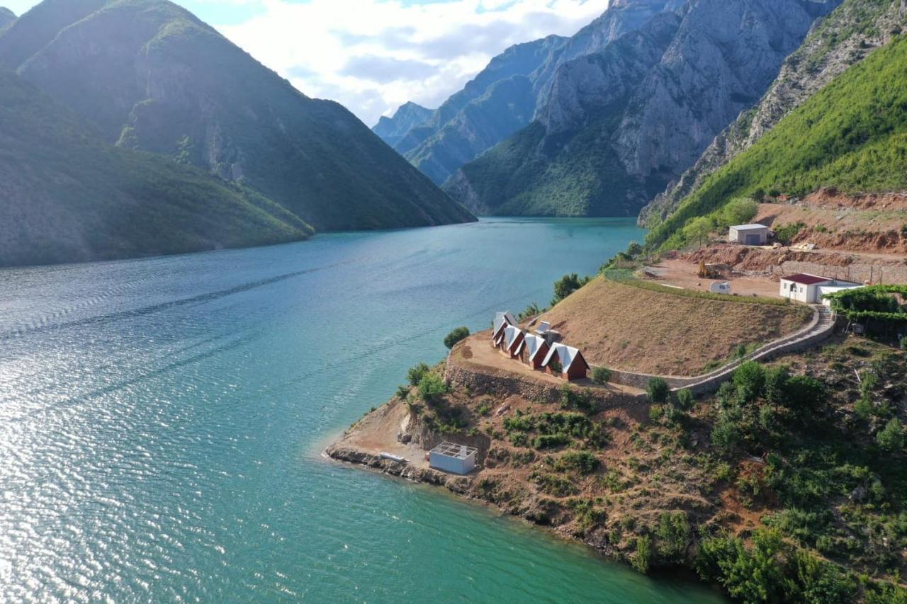5 Stinet Villa Koman Eksteriør bilde